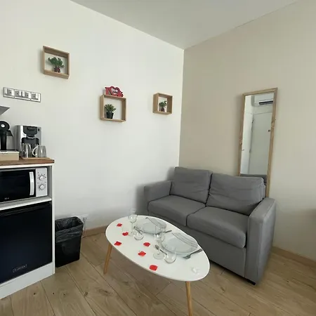 Konukevi Le Bourget - Envolee Romantique Narbonne