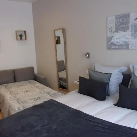 Guest house Le Bourget - Envolee Romantique